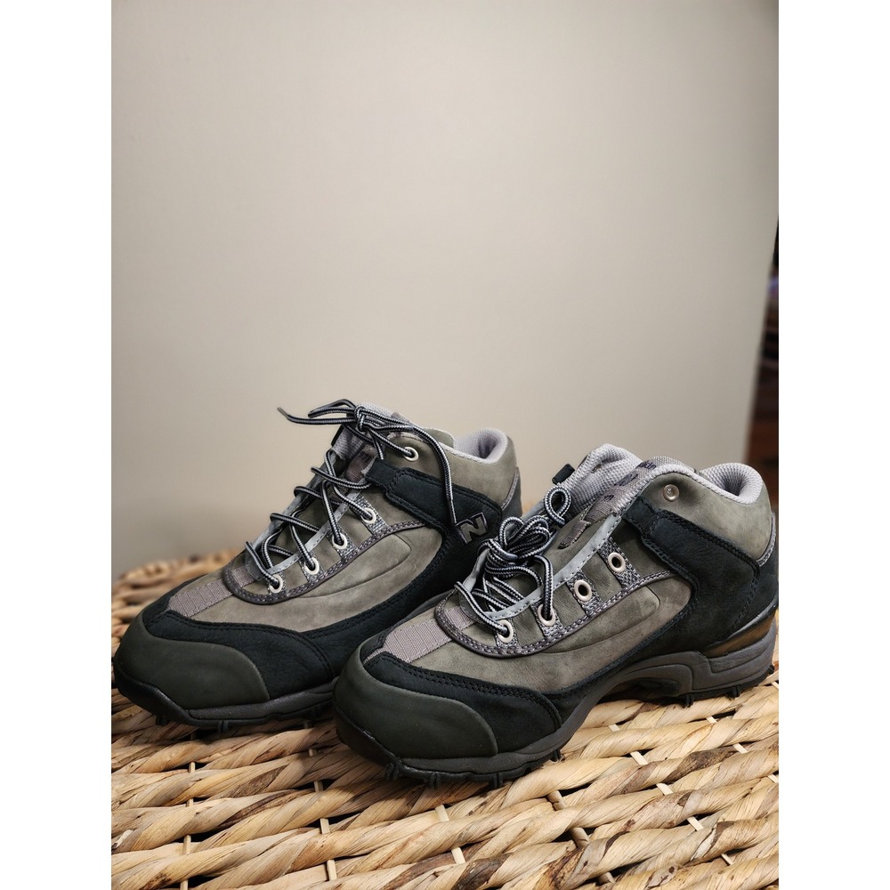 New Balance 971 Mens Hiking Boots Green Black Wide 2E MW971GN Trail Shoes - Picture 1 of 9